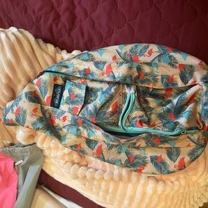 Kavu sling bag